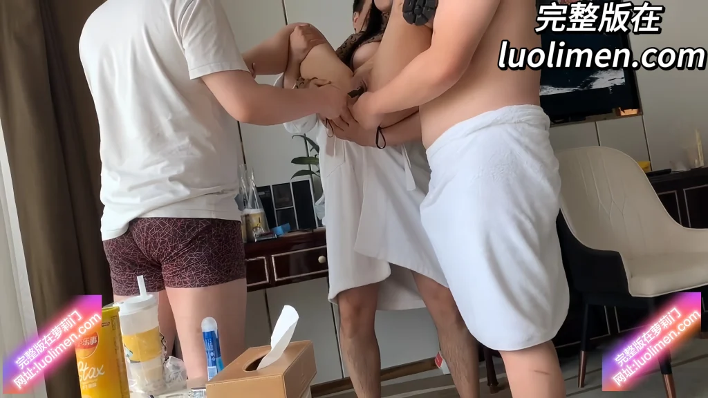 图片[5]-推特黑白dom老Zz 最新私拍合集 极限SM调教萝莉御姐人妻教师母狗 捆绑鞭打灌肠舔脚多场景-反差网