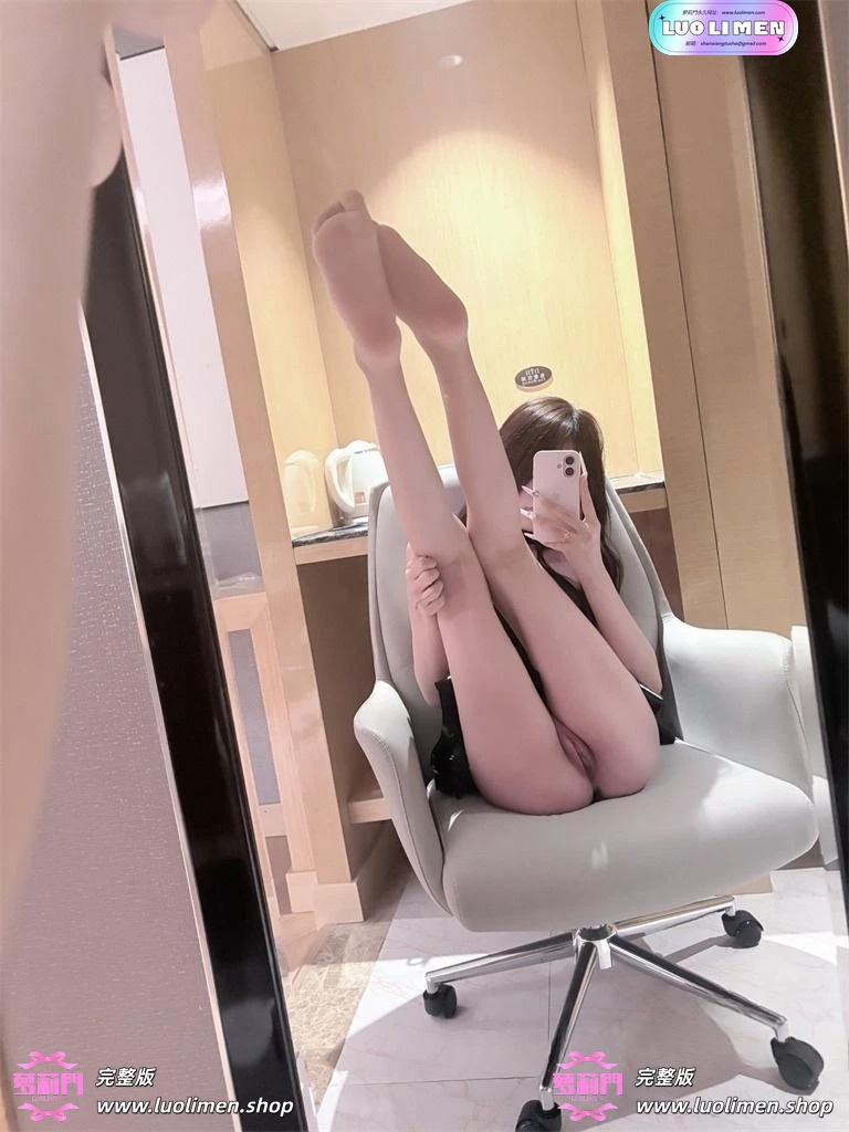 图片[7]-奈奈@Ynainaii 新作 双尾水手服少萝福利 极品萝莉诱惑-反差网