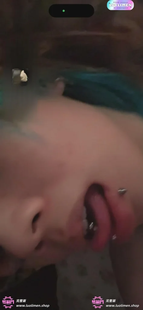 图片[5]-乳环舌唇阴钉 反差女神【白龙】与土豪大哥微信1V1全裸聊-反差网